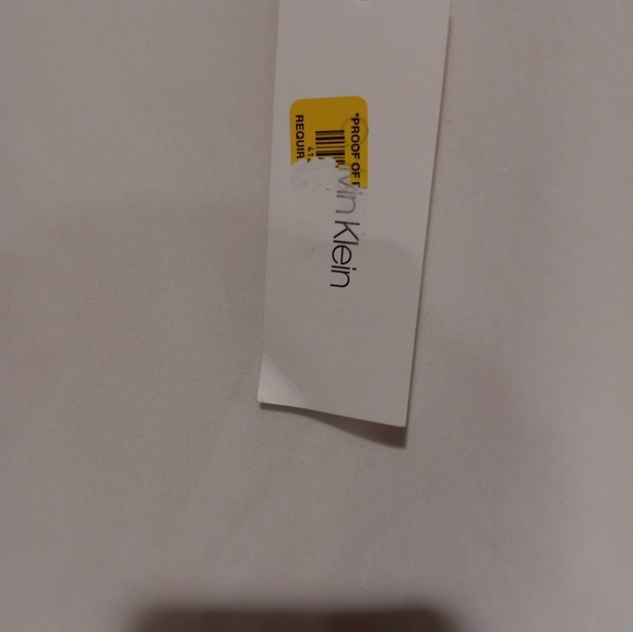 Calvin Klein Women's Ruffle Sleeve Blouse, White, Oversized Calvin Klein Pullove - Picture 5 of 7